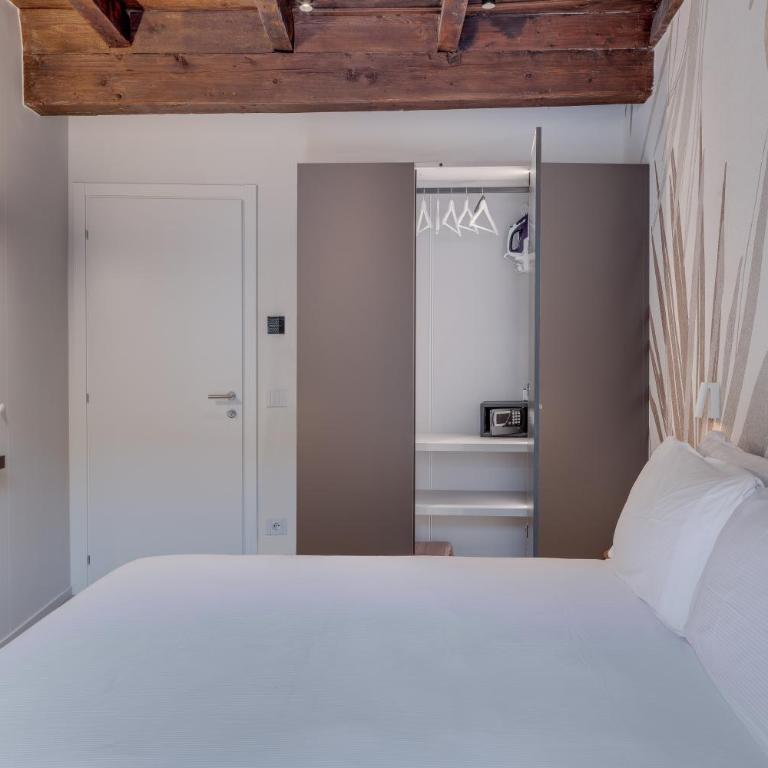 Zeno Suites - Family Suite - 9