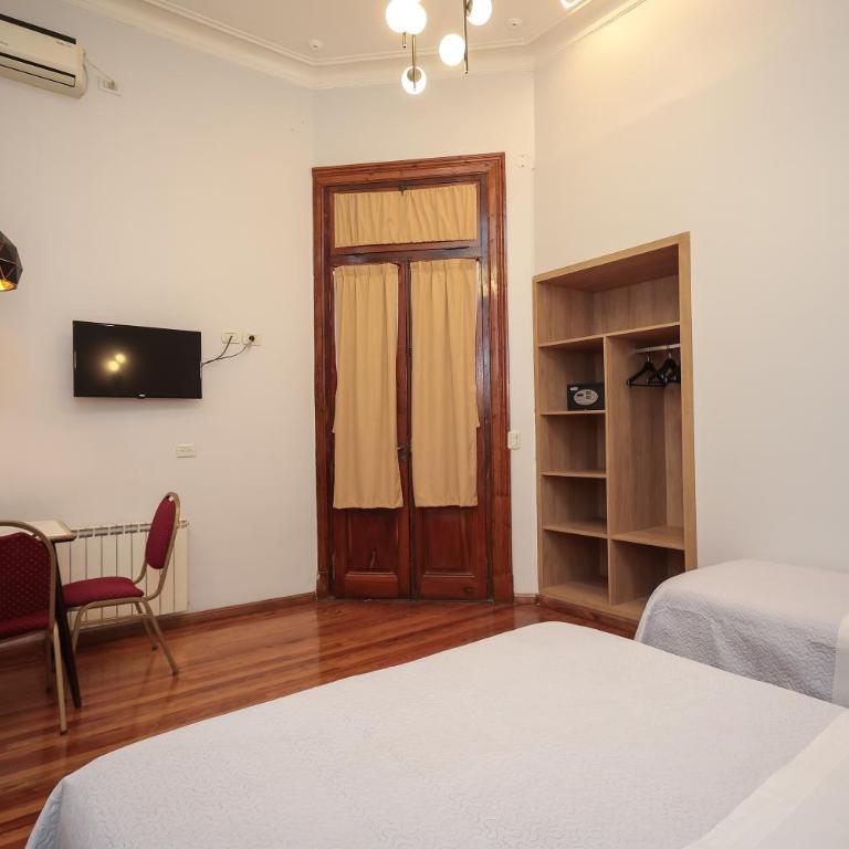 Hotel A&B Internacional - Habitación Triple - 16