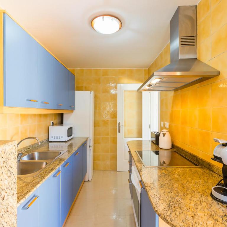 Coastal Living fully equipped 200m from the Beach - Apartamento de 2 dormitorios - 40