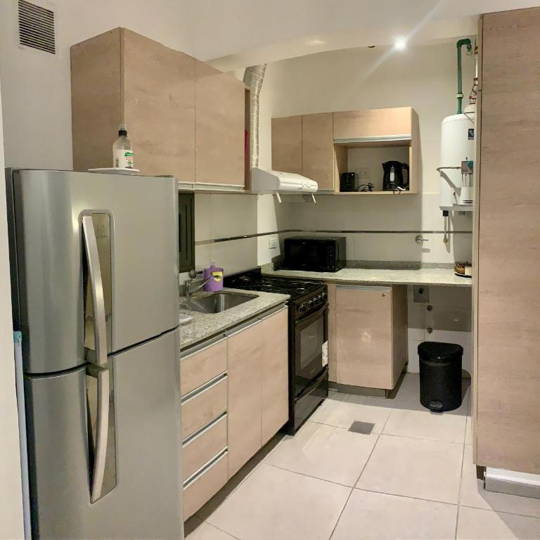 Pellegrini Apartments Mendoza !! Estupendos Departamentos con Cochera Privada cercanos a Parque Gral San Martin - One-Bedroom Apartment with Balcony and Mountain View - 33