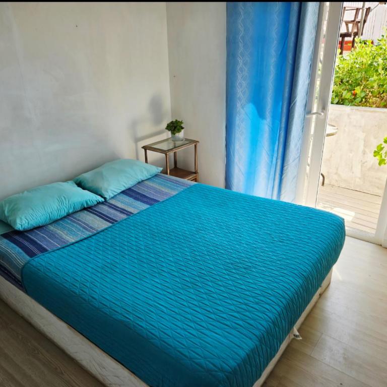 Paioneal Hostel - Deluxe Double Room with Balcony and Sea View - 9