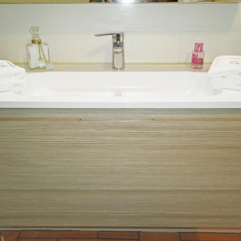 La Chênaie De Gordes - Chambre Double avec Salle de Bains Privative - 10