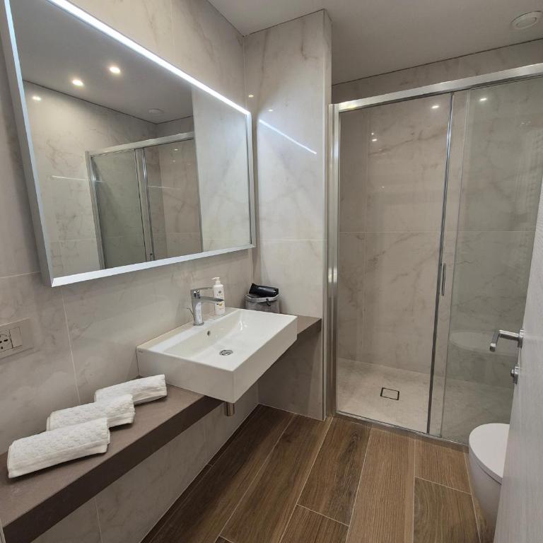 Libra Aparthotel - Appartamento con 2 Camere da Letto e Balcone - 17