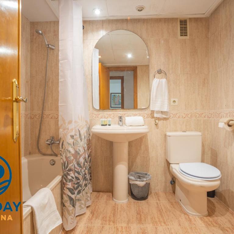 Front Sun Beach Apartment - Two-Bedroom Apartment - 11