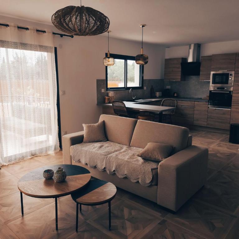 la glycine - Maison 1 Chambre - 2