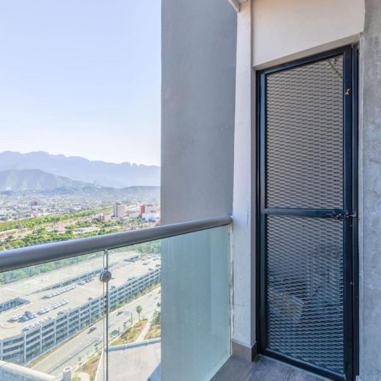 Luxury in Fundidora 9 guests Wifi 3BR 2Bath - Apartment - 48
