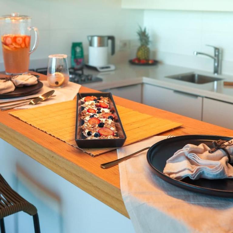 Forum Puerto del Buceo - Apartamento de 1 Dormitorio con vista al mar - Piscinas climatizadas interiores y exteriores - Sauna - Gimnasio completo y moderno - concierge 24 horas - Acepta mascotas - Apartment - 53