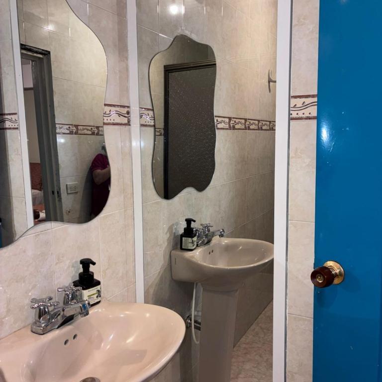 Casa Roma - Habitación Doble Estándar con ventilador - 6