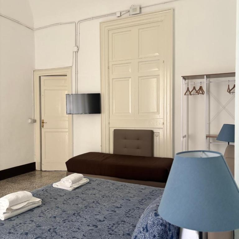 Il Teatro Rooms - Quadruple Room with Private External Bathroom - 3