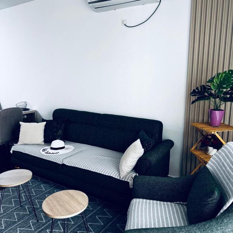 K-Club Apartments - One-Bedroom Apartment with Balcony and City View - 10