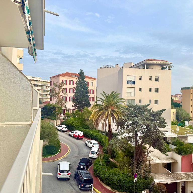 B020- Elegante et lumineux a deux pas plages et centre - Apartment - 19