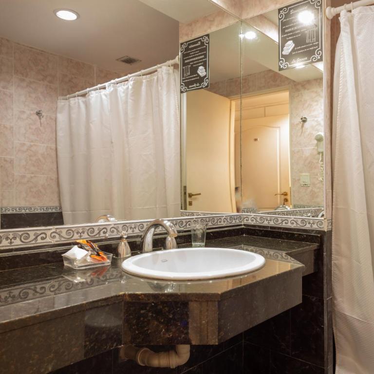 Belmar - Triple Room - 5