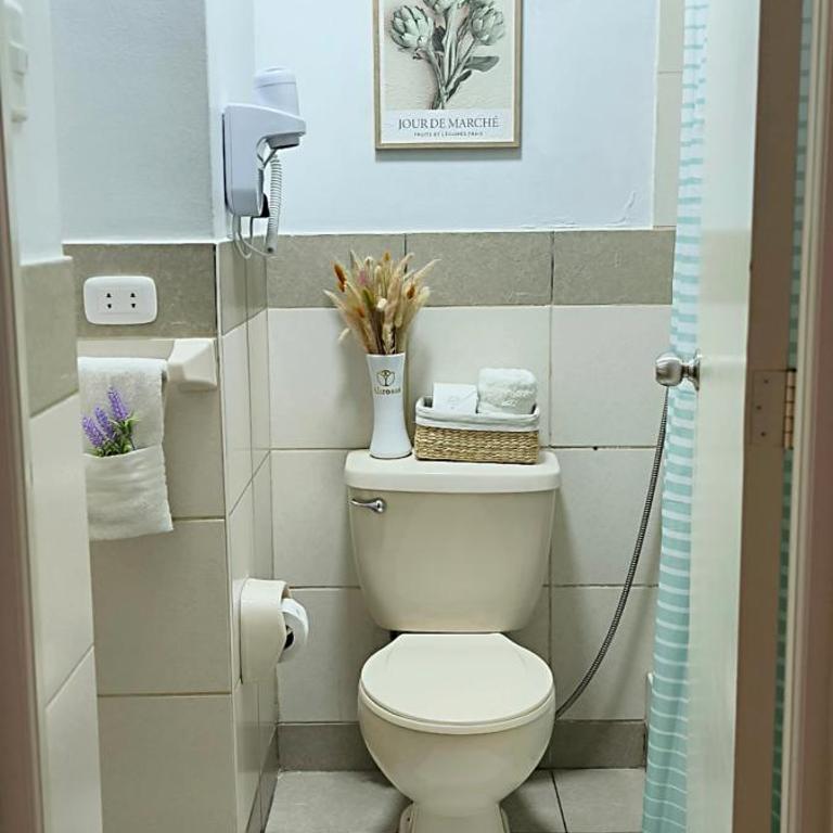 Room in shared apartment - Shared Bathroom 402 - Habitación Doble con baño compartido - 6