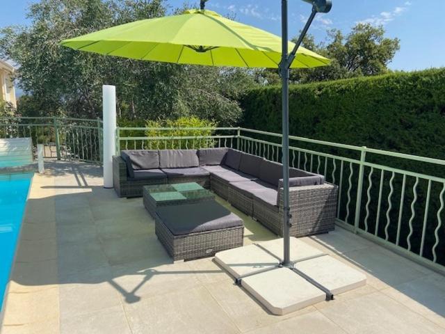 La Villa Rosa vue mer exceptionnelle avec piscine terrain de pétanque - Villa - 25