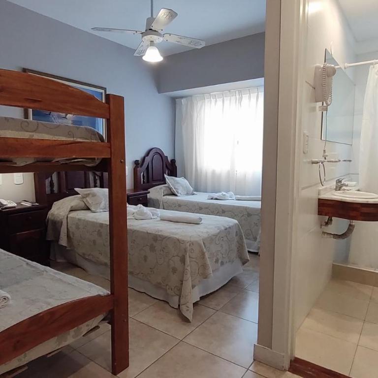 Hotel Rideamus - Superior Quadruple Room - 1