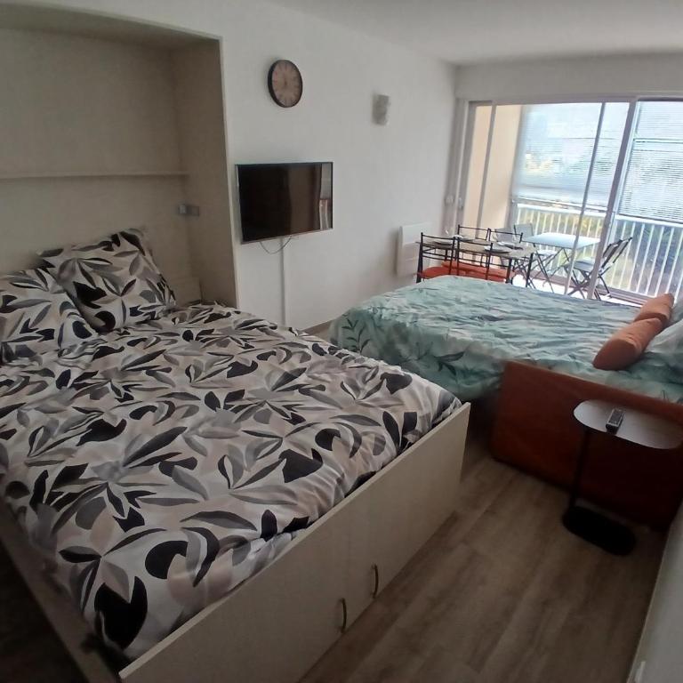 Studio cozy, terrasse, parking, tout à 2 pas d'ici - Appartement 1 Chambre - 9