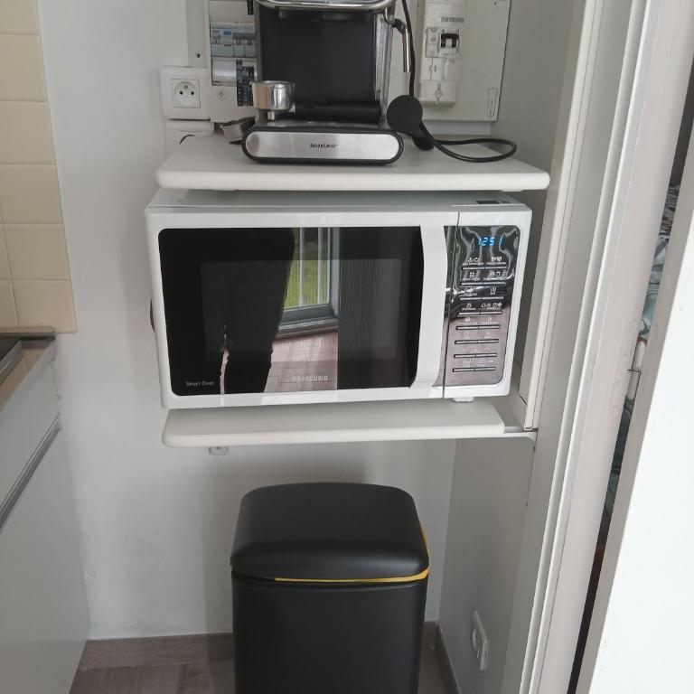 Studio cozy, terrasse, parking, tout à 2 pas d'ici - Appartement 1 Chambre - 15