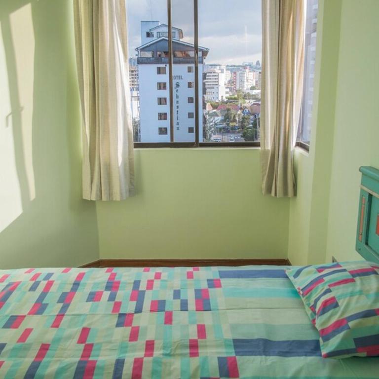 Amplio, acogedor, centrico, 3 hab, garage - Three-Bedroom Superior Apartment - 33