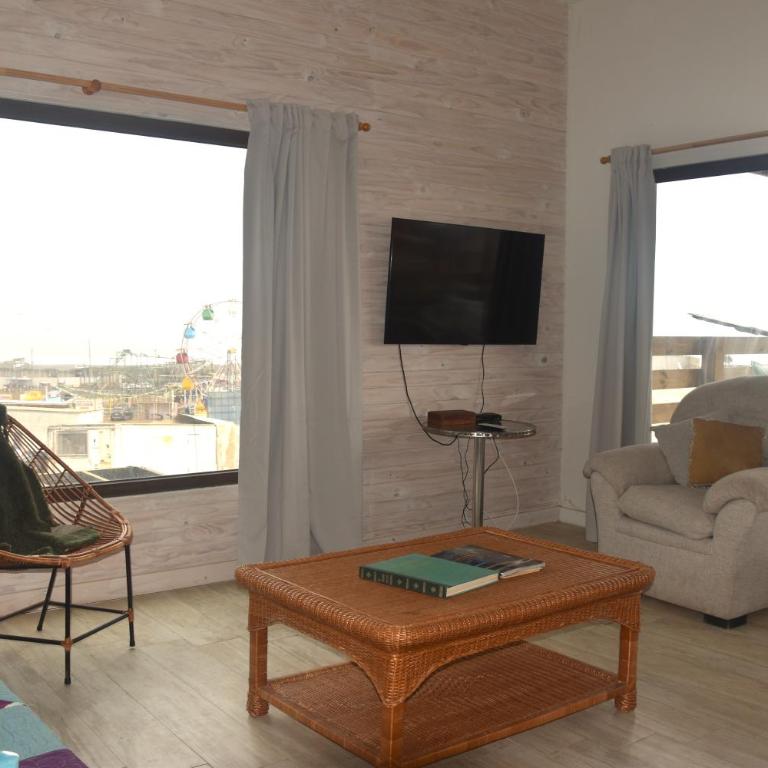 Chalet playa hermosa - Three-Bedroom House - 11