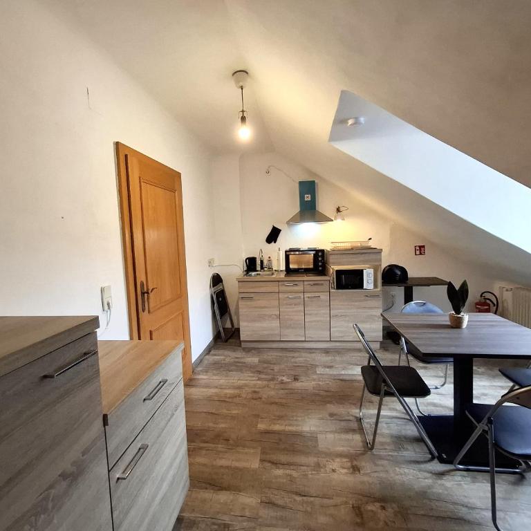 Raben Apartment Leoben Donawitz nahe voestalpine, Monteurunterkunft, Monteurzimmer in Monteurwohnung, Langzeitaufenthalte für Handwerker, Monteure und Arbeiter - Apartment mit 4 Schlafzimmern - 12