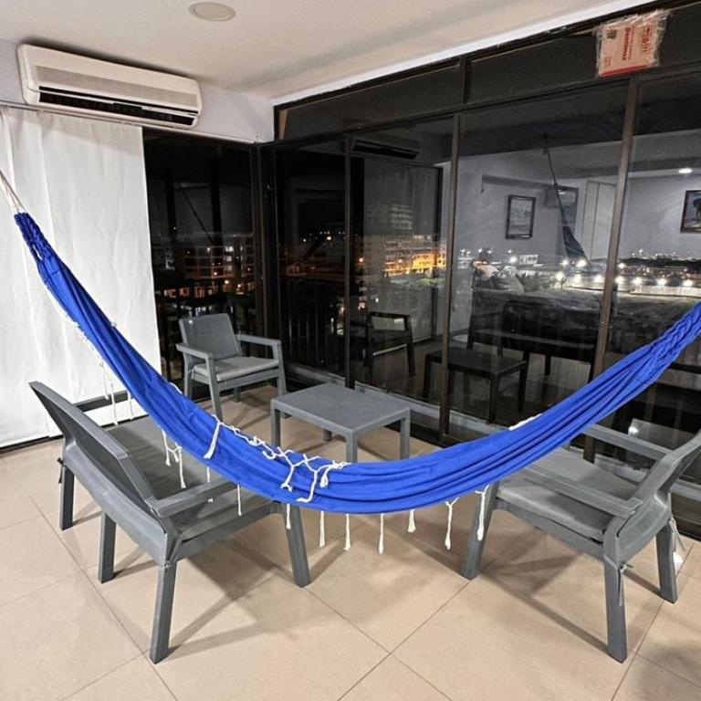 Departamento frente al mar en el Edificio La Playa - Three-Bedroom Apartment - 4