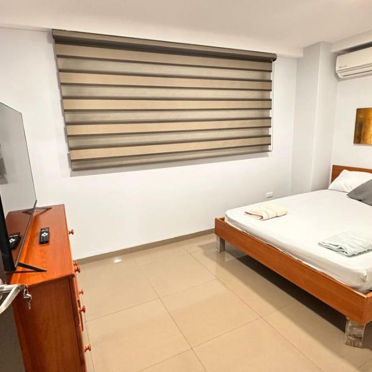 Departamento frente al mar en el Edificio La Playa - Three-Bedroom Apartment - 12