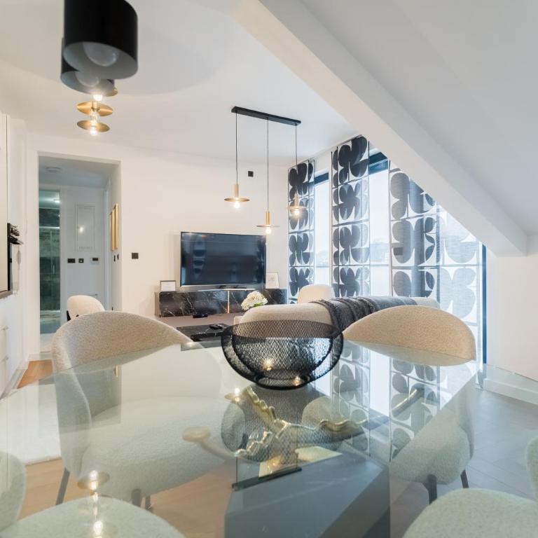 Liberty Central Apartment - One-Bedroom Apartment - 9