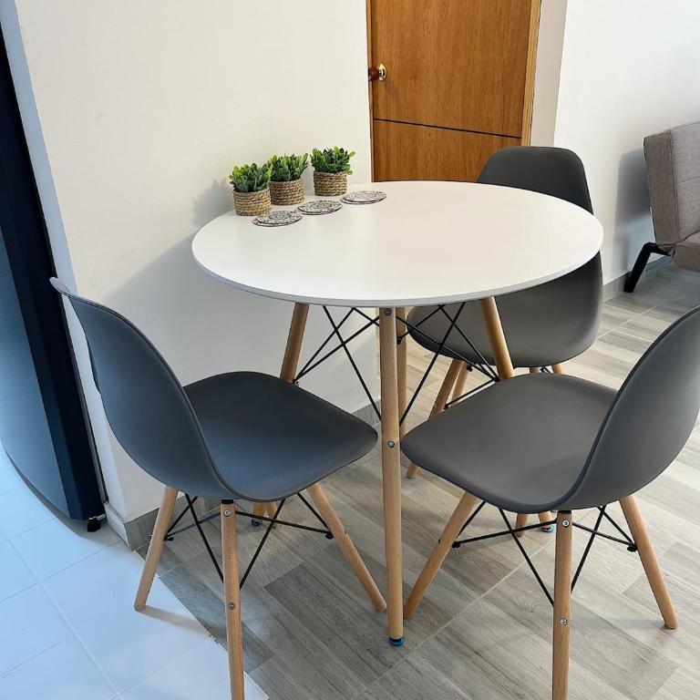 Apartamento NUEVO a 12 minutos del Aeropuerto - Apartamento de 3 dormitorios con vistas - 1