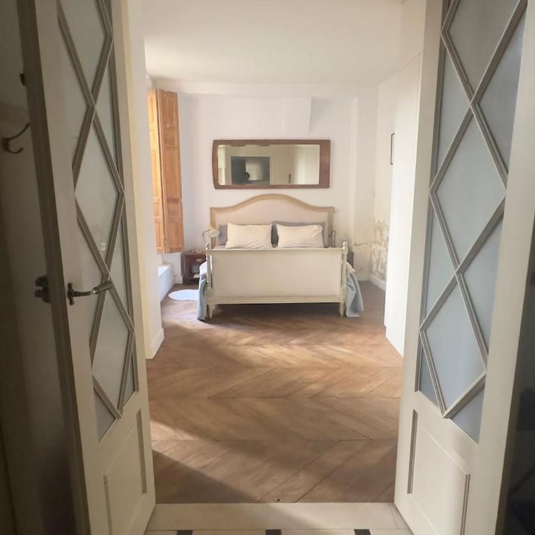 Charming chic apartment in Upper Marais 160m - Appartement - 15