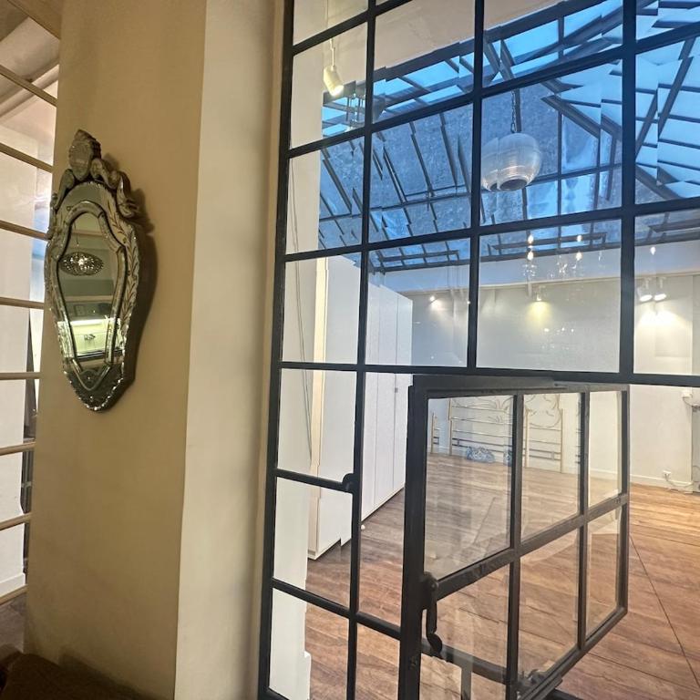 Charming chic apartment in Upper Marais 160m - Appartement - 42