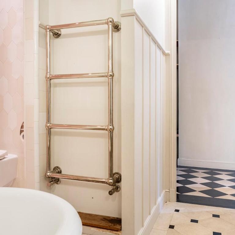 Charming chic apartment in Upper Marais 160m - Appartement - 61