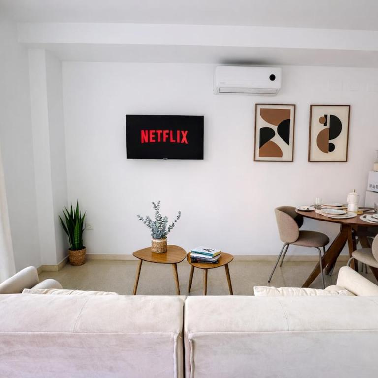 Sevilla Centro, Wifi, Aire Acondicionado y Balcón - Apartamento de 1 Dormitorio con balcón y vistas a la ciudad - 4