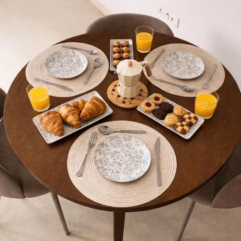 Sevilla Centro, Wifi, Aire Acondicionado y Balcón - Apartamento de 1 Dormitorio con balcón y vistas a la ciudad - 2
