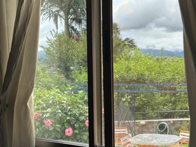 Hermosa casa con las mejores vistas - Habitación Doble con vistas al jardín - 7