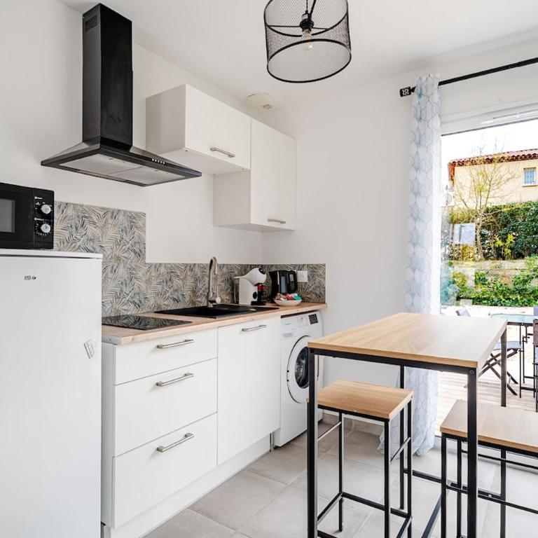 la pause detente, villa climatisée avec jardin et parking privés, à 5 mn de la mer, au calme - Casa con 1 dormitorio - 8