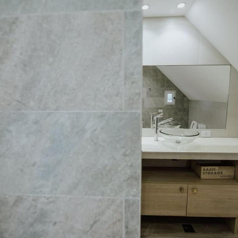 Huge modern in the heart of the city 3A - Apartamento - 82