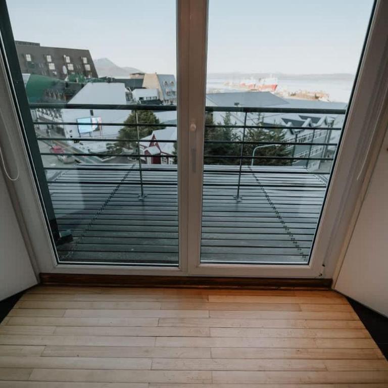 Huge modern in the heart of the city 3A - Apartamento - 89