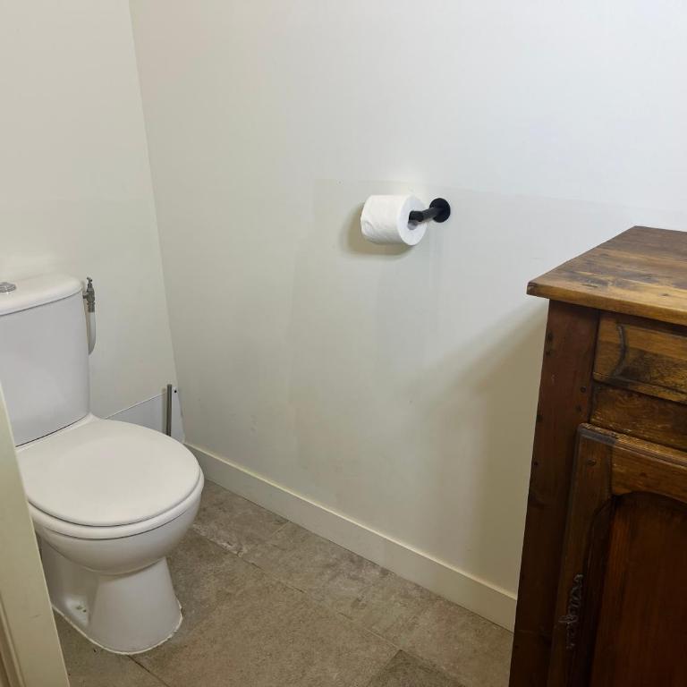Appart Ethan PROCHE DU CENTRE AVEC PARKING ET JARDIN - One-Bedroom Apartment - 11