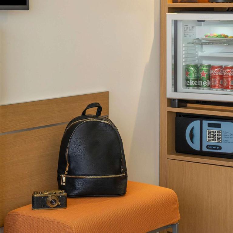 Novotel Campo De Las Naciones - Standard Queen Room with Sofa Bed - Plaza Building - 4