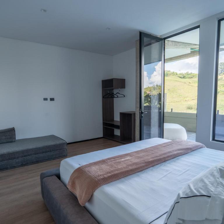 Roka Hotel - Suite con vistas al lago - 7
