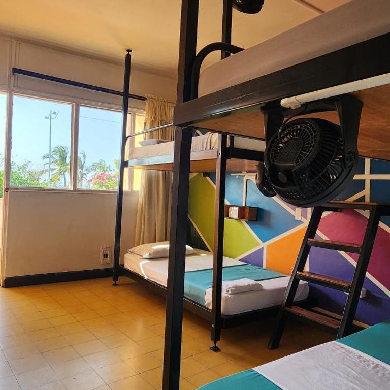 Panamerican Hostel - Habitación Cuádruple con baño - 1