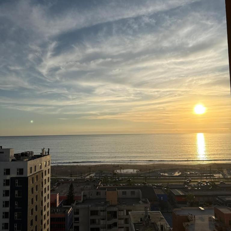 Your Base in Iquique This Summer Steps from the Sea - One-Bedroom Apartment - 3