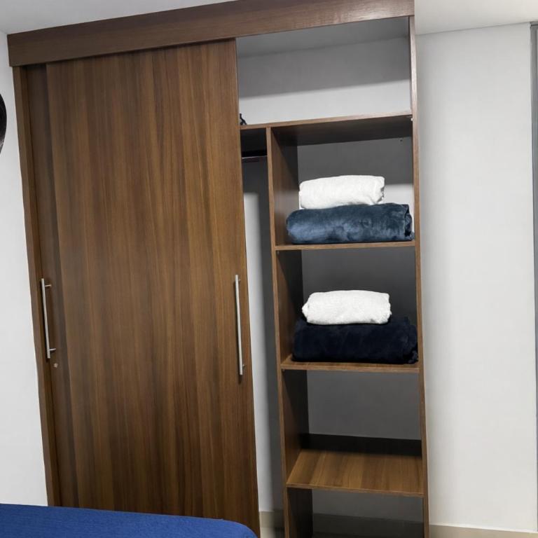 Ivanna Hotel & Apartments Laureles Estadio - Apartamento Deluxe de 3 dormitorios - 12