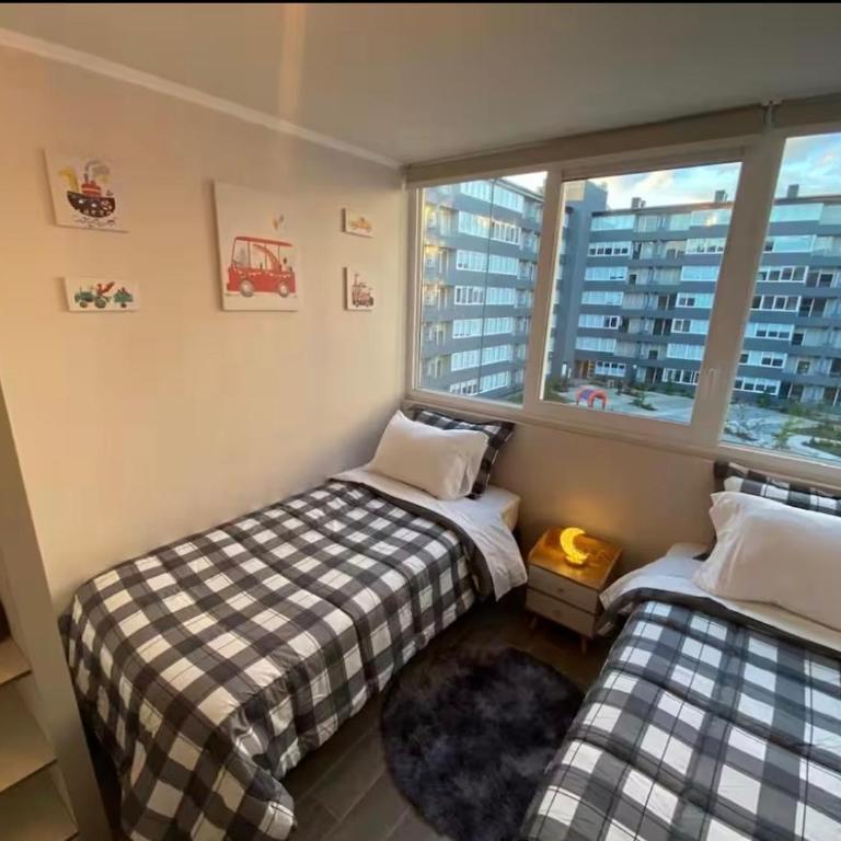 Depto nuevo, cerca de mall, estacionamiento gratis - Two-Bedroom Apartment - 3
