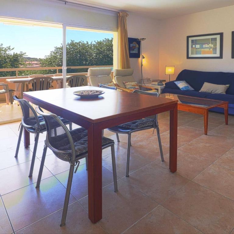 Dúplex en S'Agaró: 4 Habitaciones, Cerca de la Playa - ES-298-13 - Apartamento - 23