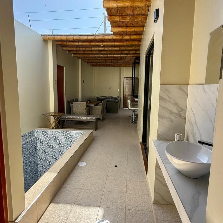 Good price! House with pool, 3 bedrooms, fully equipped - Three-Bedroom House - 1