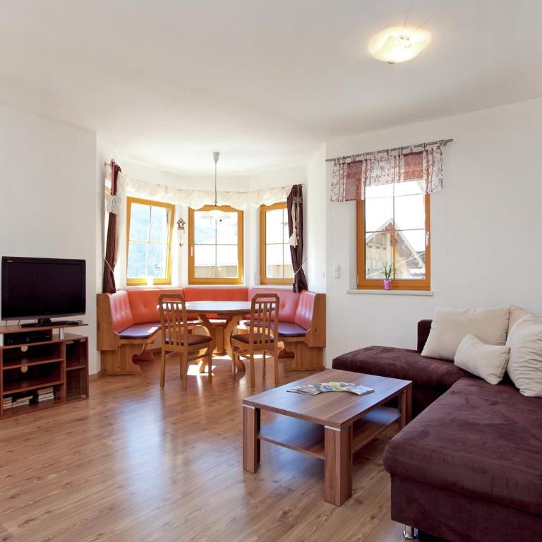 Chalet in Mittersill near Ski Slopes - Ferienhaus mit 4 Zimmern - 4