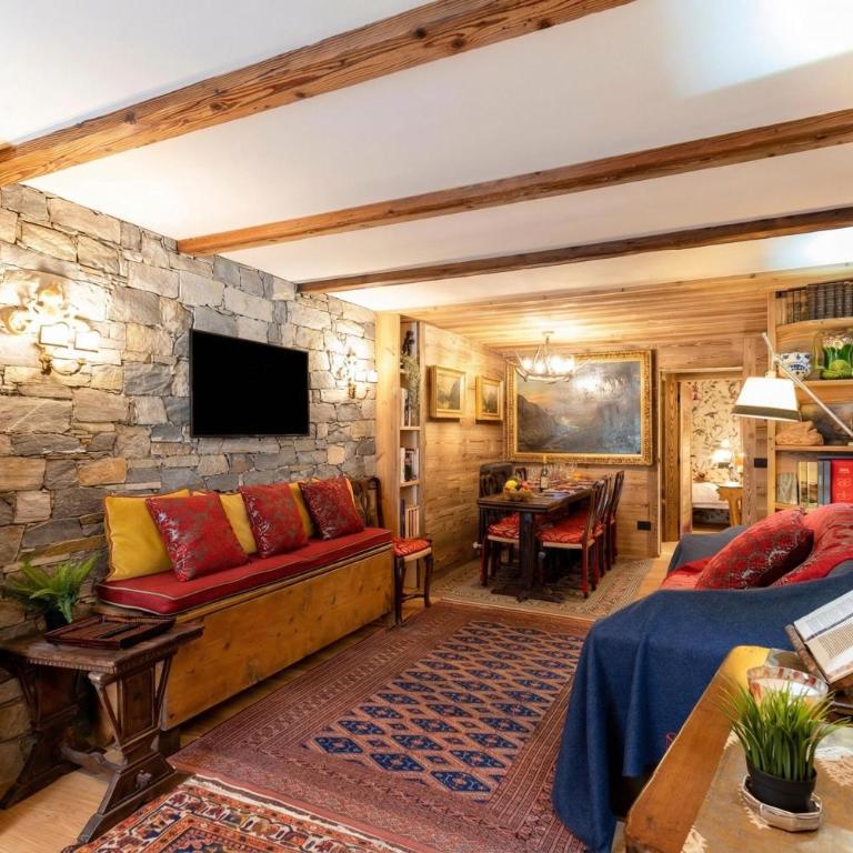 Beautiful Apartment In Courmayeur - Happy Rentals - Appartement Deluxe - 2