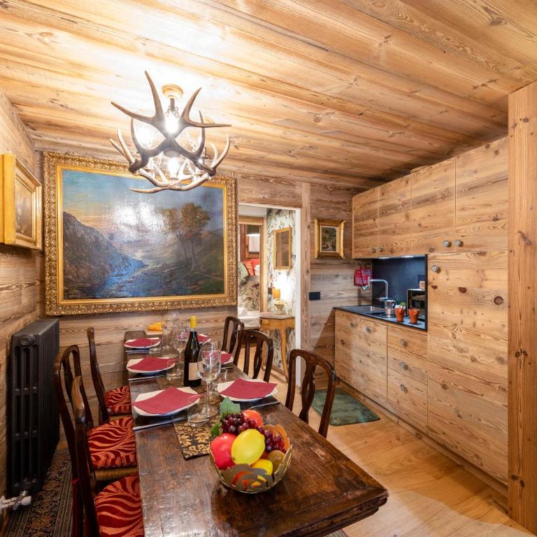 Beautiful Apartment In Courmayeur - Happy Rentals - Appartement Deluxe - 10