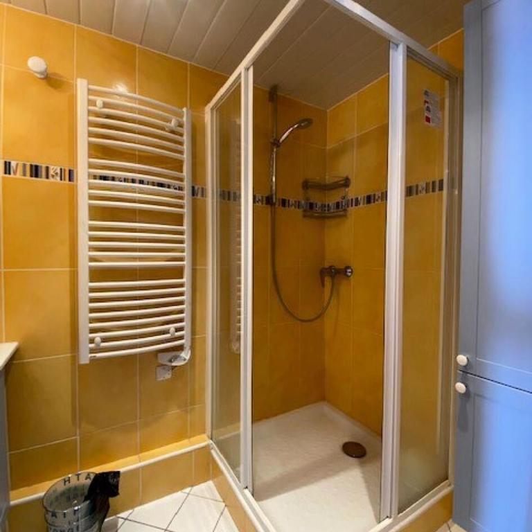 Résidence Cimes De Caron - VAL THORENS location: appartement avec un grand balcon au sud pour 8 ! MAE-9015 - Appartement - 8